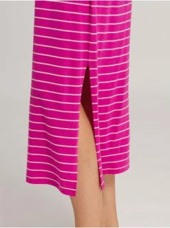 Große Größen Hanro Ärmelloses Nachthemd Laura (130cm) In Berry Stripe Günstig Kaufen -hanro shop hanro armelloses nachthemd laura 130cm in berry stripe 4