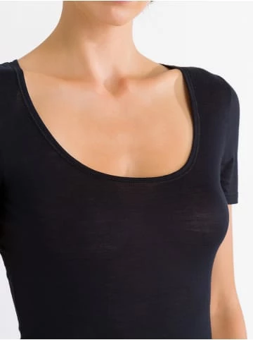 Große Größen Hanro T-Shirt Ultralight Kurzarm In Schwarz Günstig Kaufen 8 Große Größen Hanro T-Shirt Ultralight Kurzarm In Schwarz Günstig Kaufen - Image 6